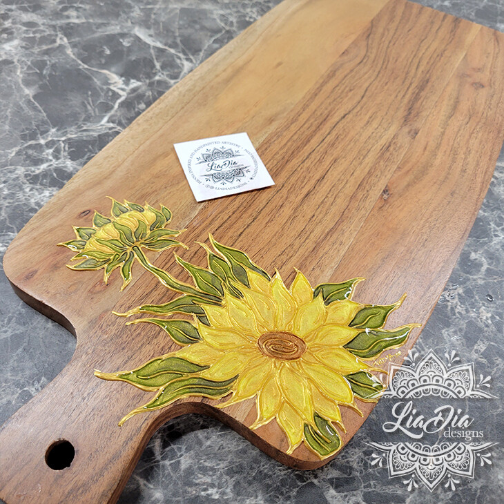 Sunflower Charcuterie Cheese / Serving Board