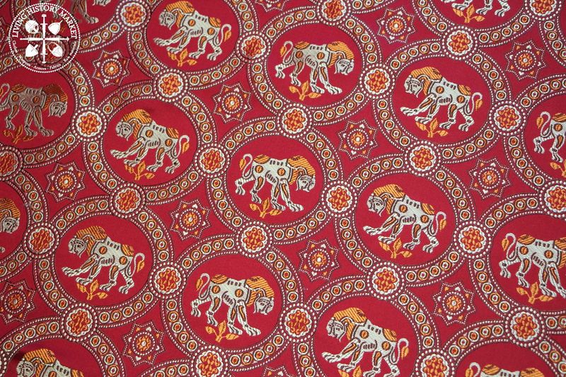 "Saint-Julian Rimini" silk - 9/10 century