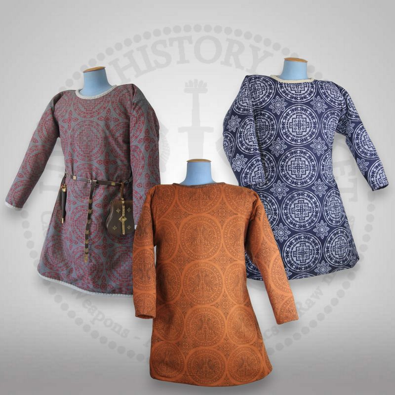 Simple battle tunic with stamps