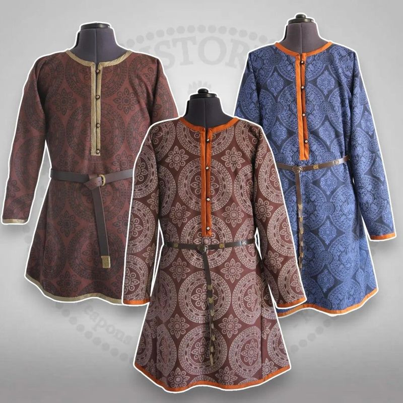 Caftan / Svita / Tunic with historical stamps