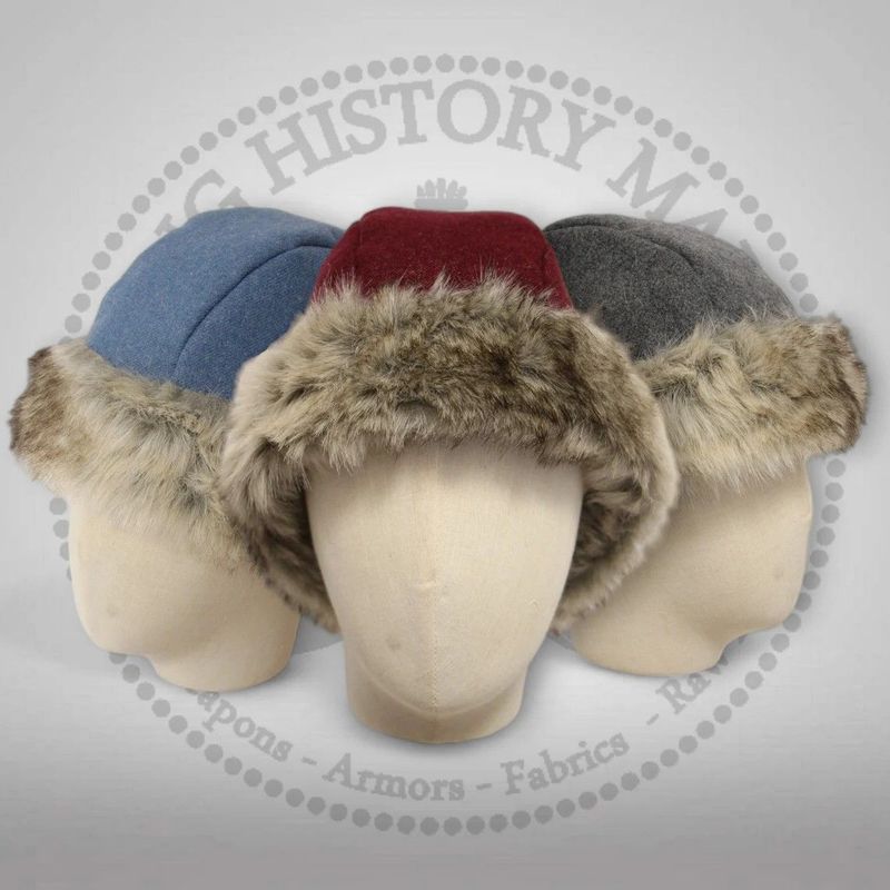 Old-Rus monochrome wool hat