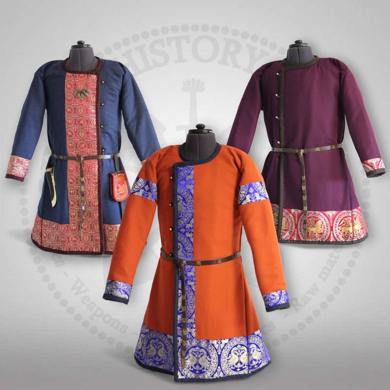 Assymetrical battle caftan with brocade silk