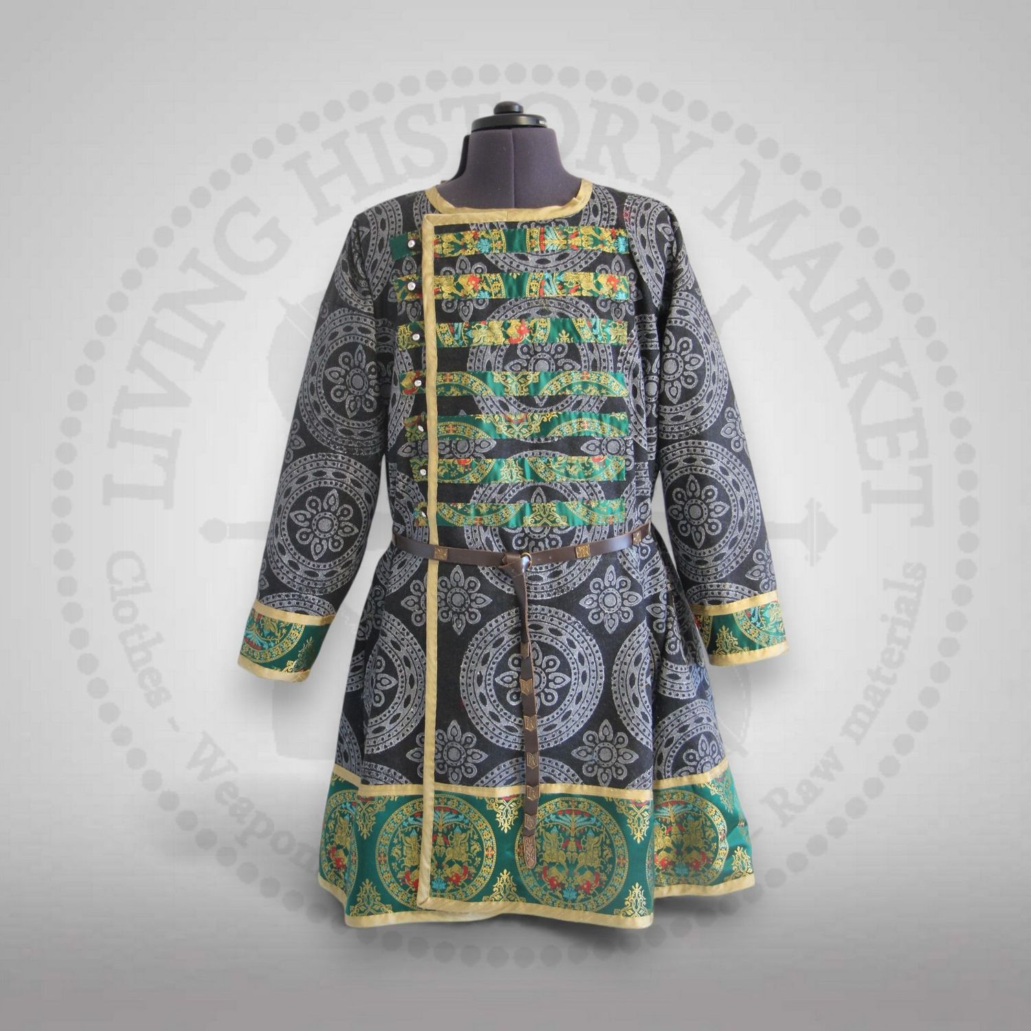 Assymetrical caftan with stamps, brocade silk & pectoral stripes Assymetrical caftan with stamps, brocade silk & pectoral stripes