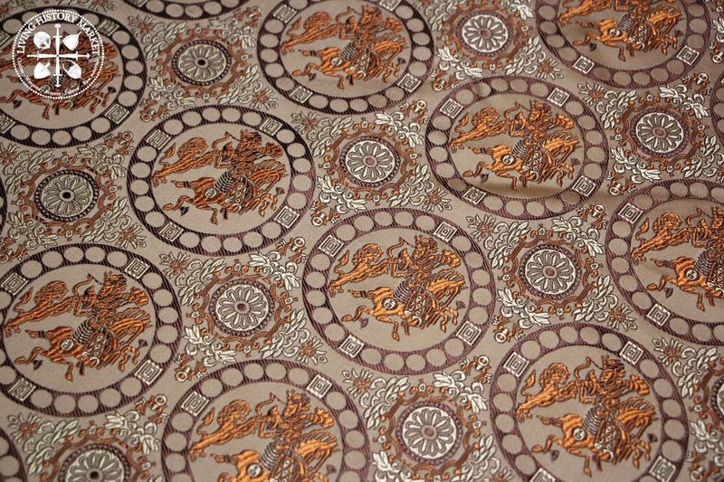 Bahram Gur Hunt silk - 8/10 century - Silver & Beige version