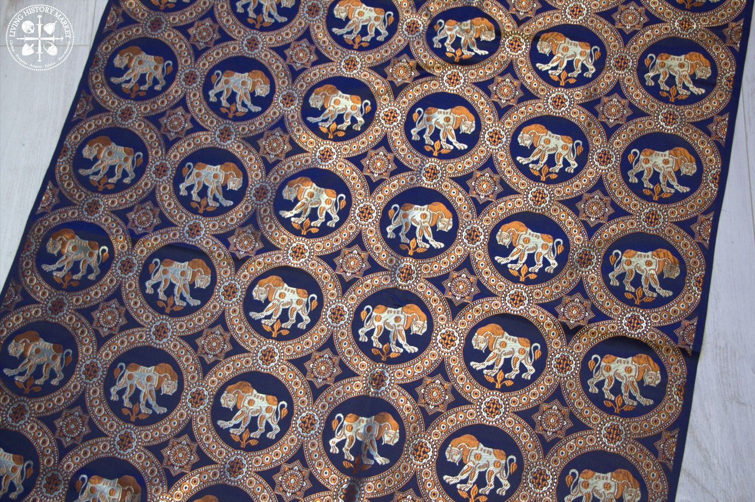 "Saint-Julian Rimini" silk - 9/10 century - Dark blue version