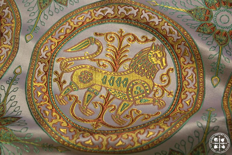 Esztergom Lion Silk -  9/10 century - Ivory version