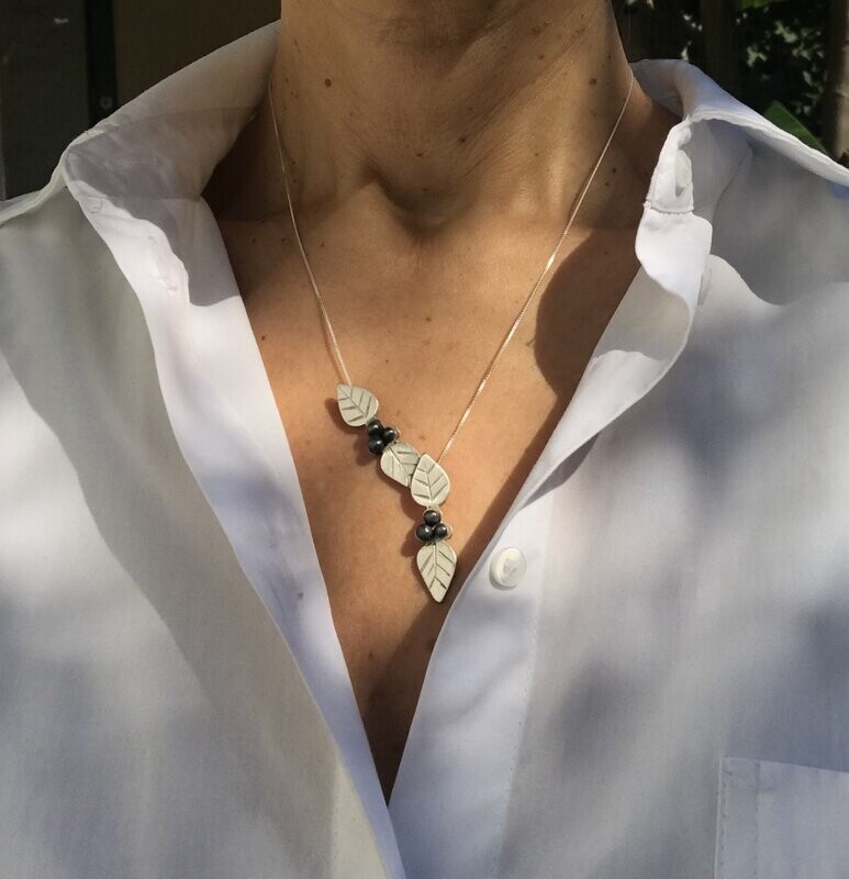 Colar Maria-pretinha