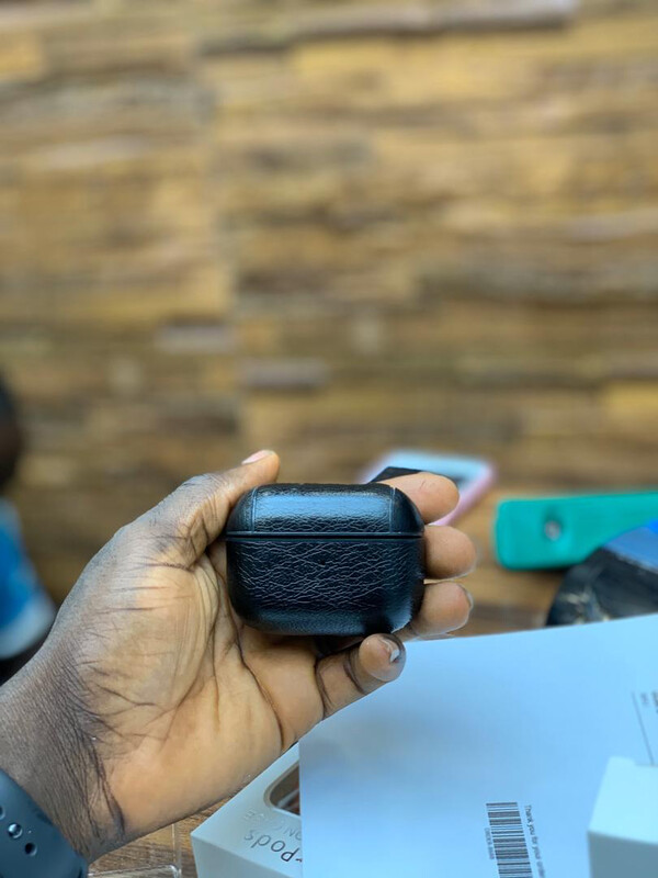 Airpods Leather Case (Airpod Pro) 