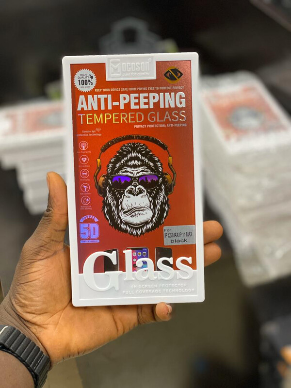 Ugoson Anti-Peeping Privacy Tempered Glass
