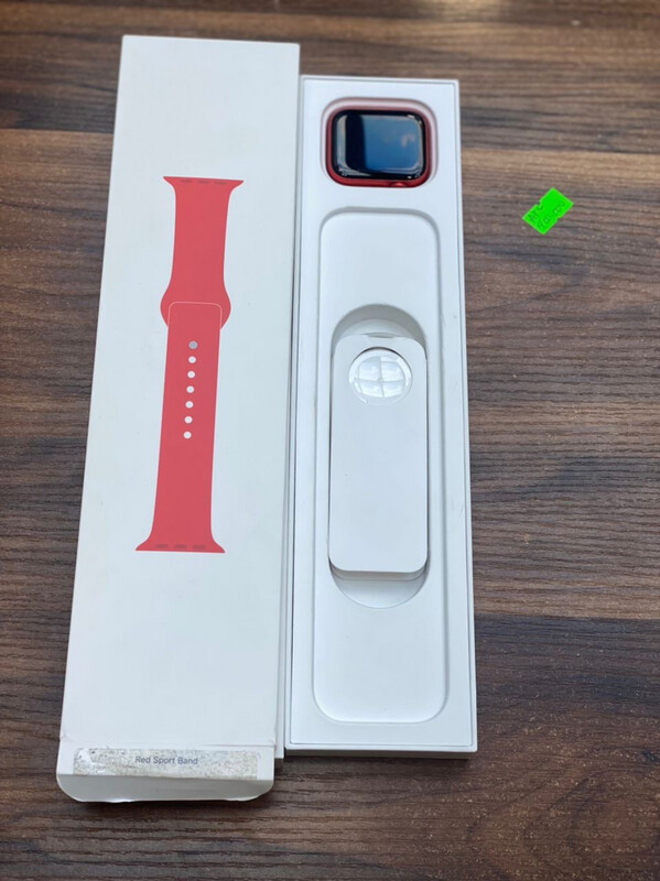 Open Box Apple Watch Series 6 GPS/LTE 
