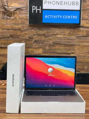 Open Box MacBook Air M1  8GB 256GB 13 inches
2020/2021 with Touch ID