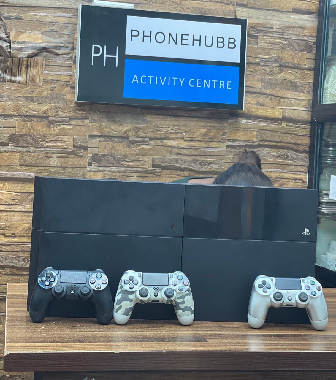 Used PlayStation 4 Console 1TB