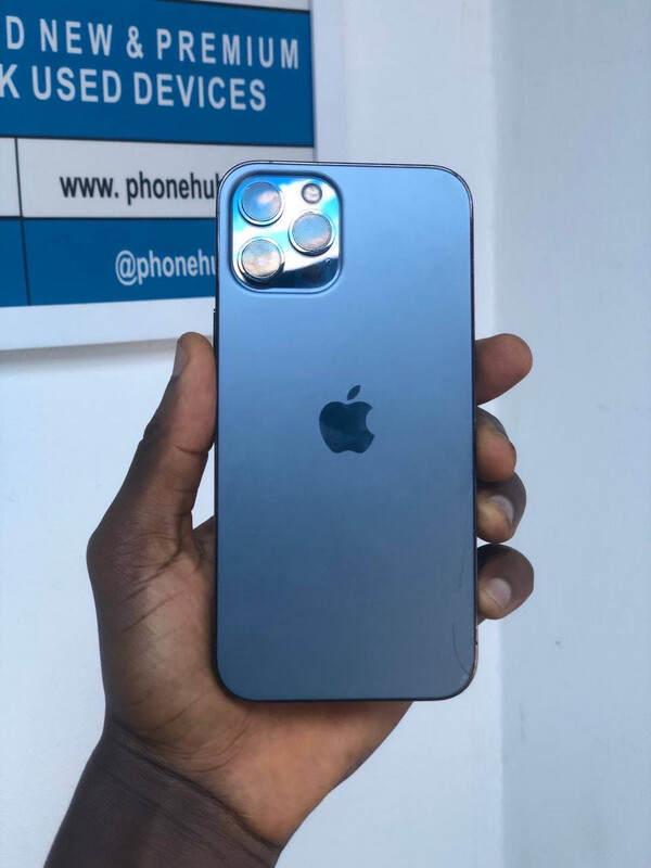 Used iPhone 12 Pro Max 256GB (slight back crack)