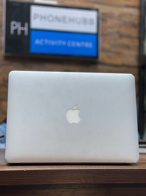 Premium Used MacBook 2015 Air Core i5 8GB 256GB 13 inches