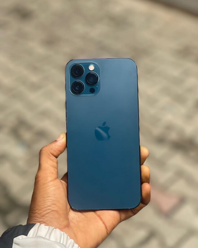 Used iPhone 12 Pro Max 256GB