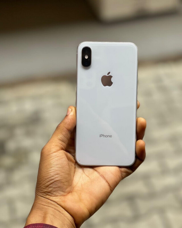 Used iPhone X 64GB