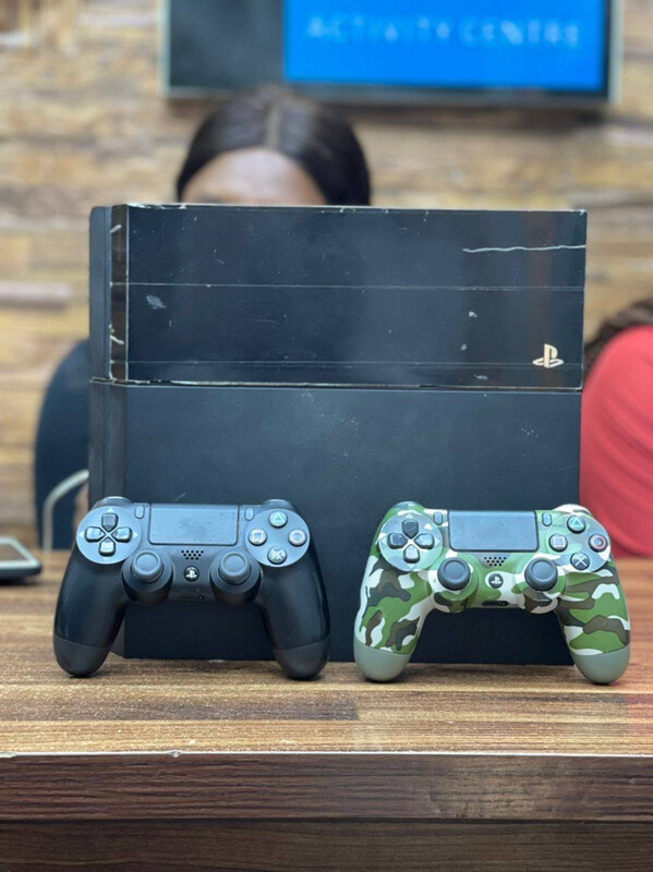 Used Play Station 4 Fat 500GB with 2 Pads 
10 Games installed