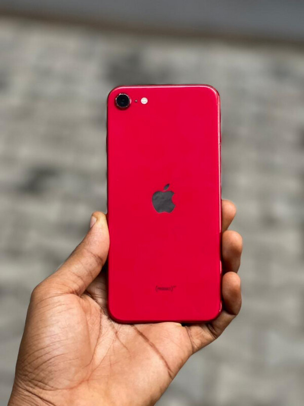 Used iPhone SE 2020 64GB