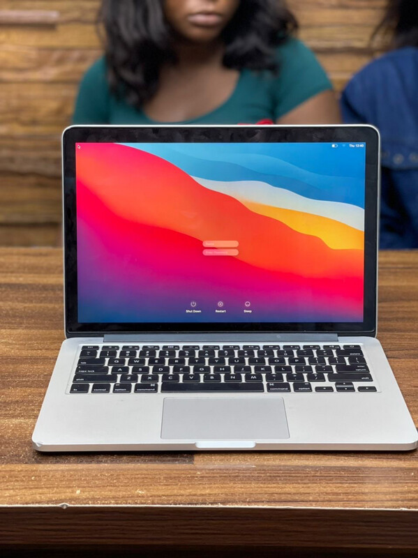 MACBOOK PRO 2015 13” 8GB 128GB SSD CORE i5 
2.7GHz