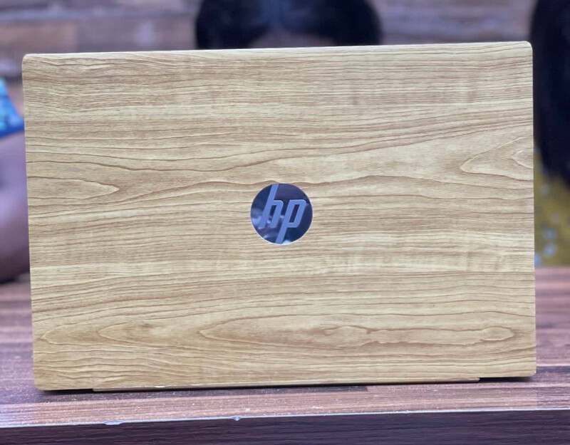 HP Pavilion 15 Core i5  12GB 1TB Touchscreen Backlit keyboard 8th Generation 15inch