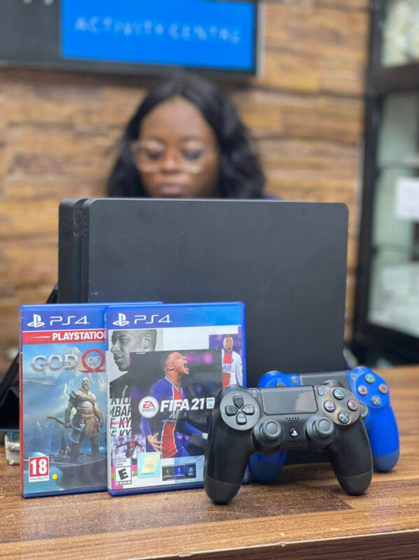 Premium Used Play Station 4 500GB Slim with One Pad 