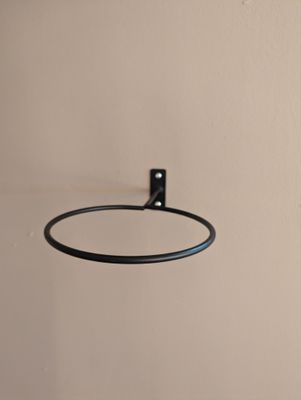 BED - Exercise Ball Holder