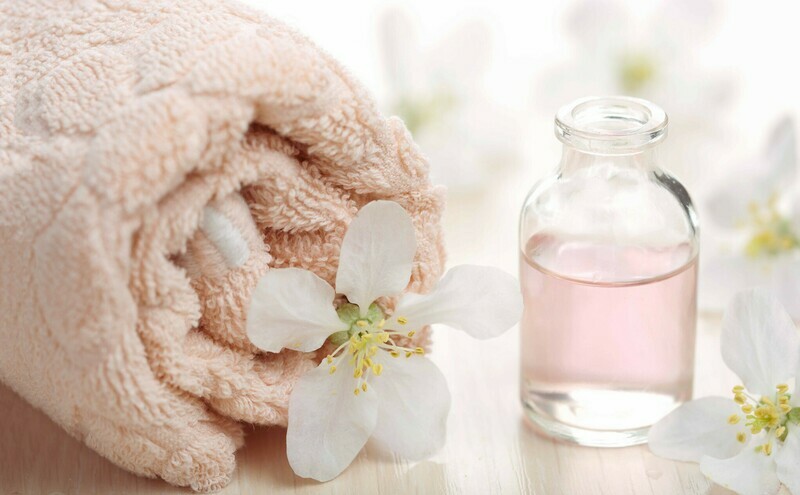 Hot Aromaöl Massage
