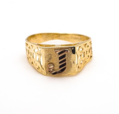 10k Gold Ring. SIZE-7
