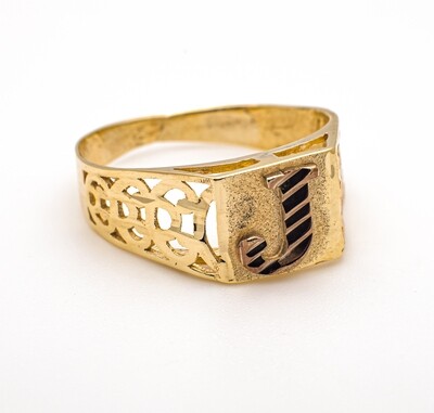 10k Gold Ring. SIZE-7