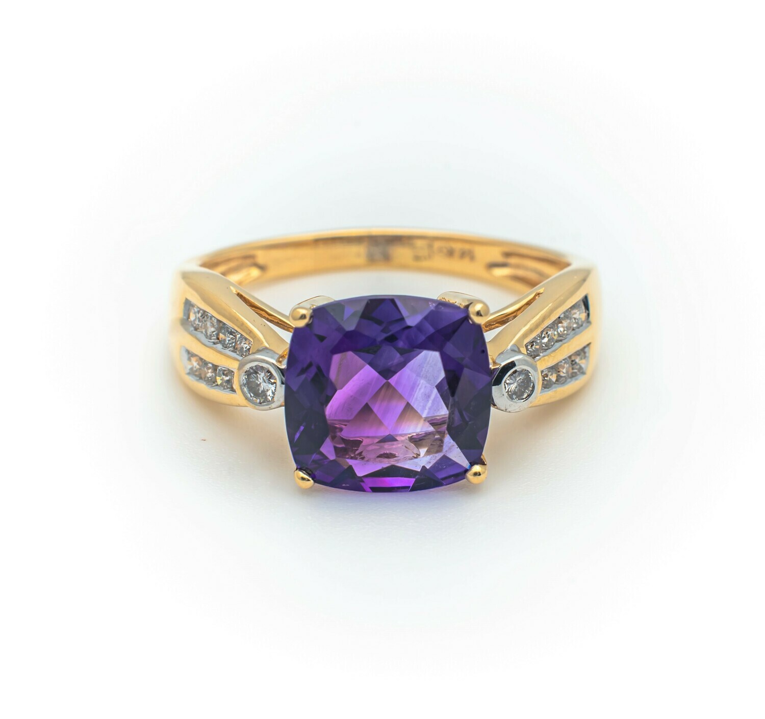 14k Gold Ring With Purple Stone and Diamonds. SIZE-7.5