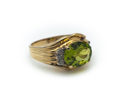 10k Gold Ring with Green Stone and Diamonds