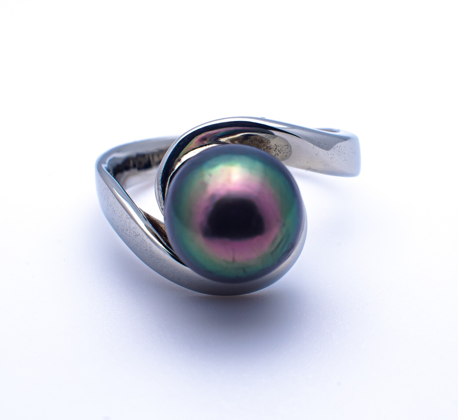 18K Gold Pearl Ring Size 6