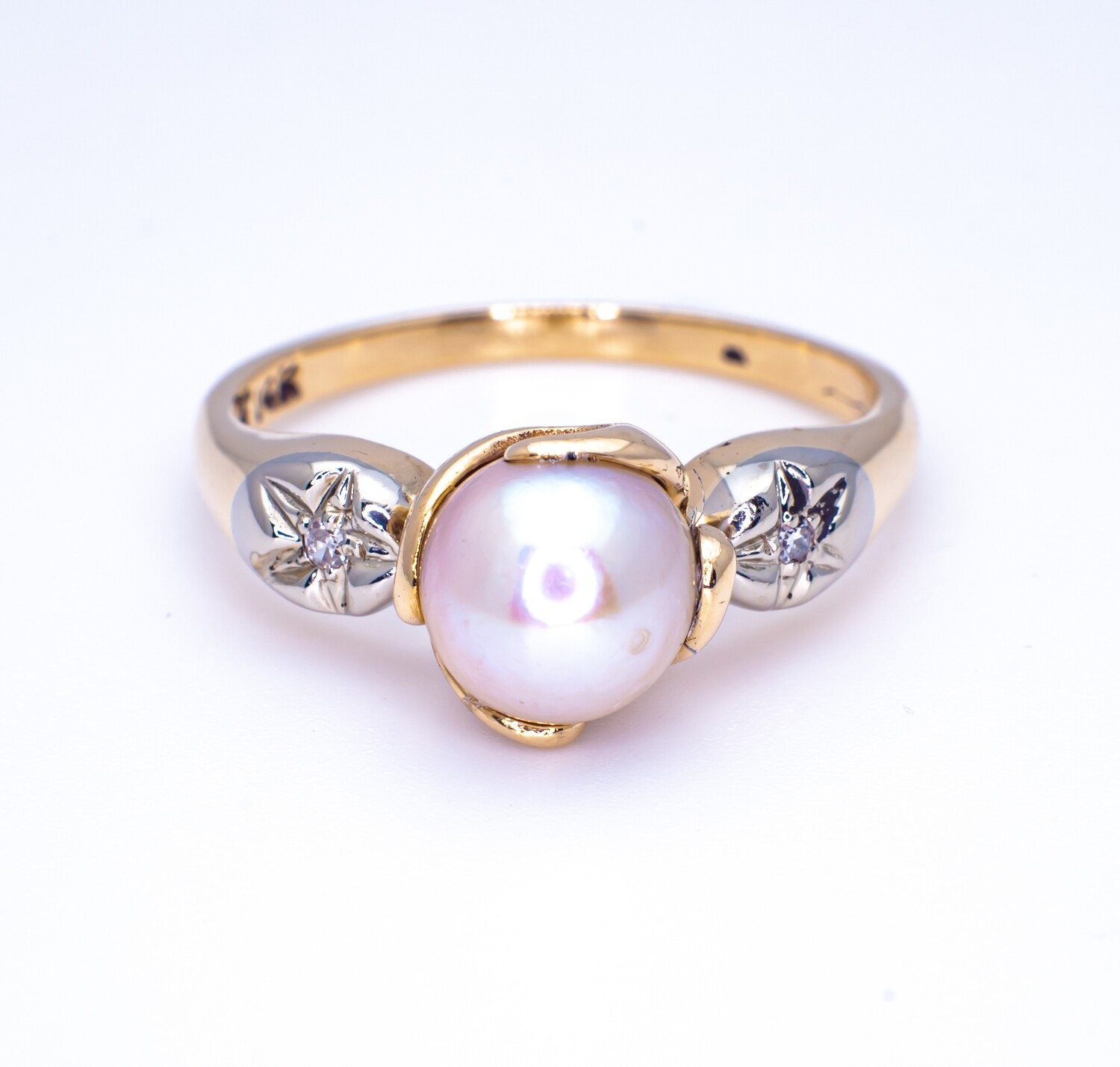 14k Gold Ring with Diamonds and Pearl