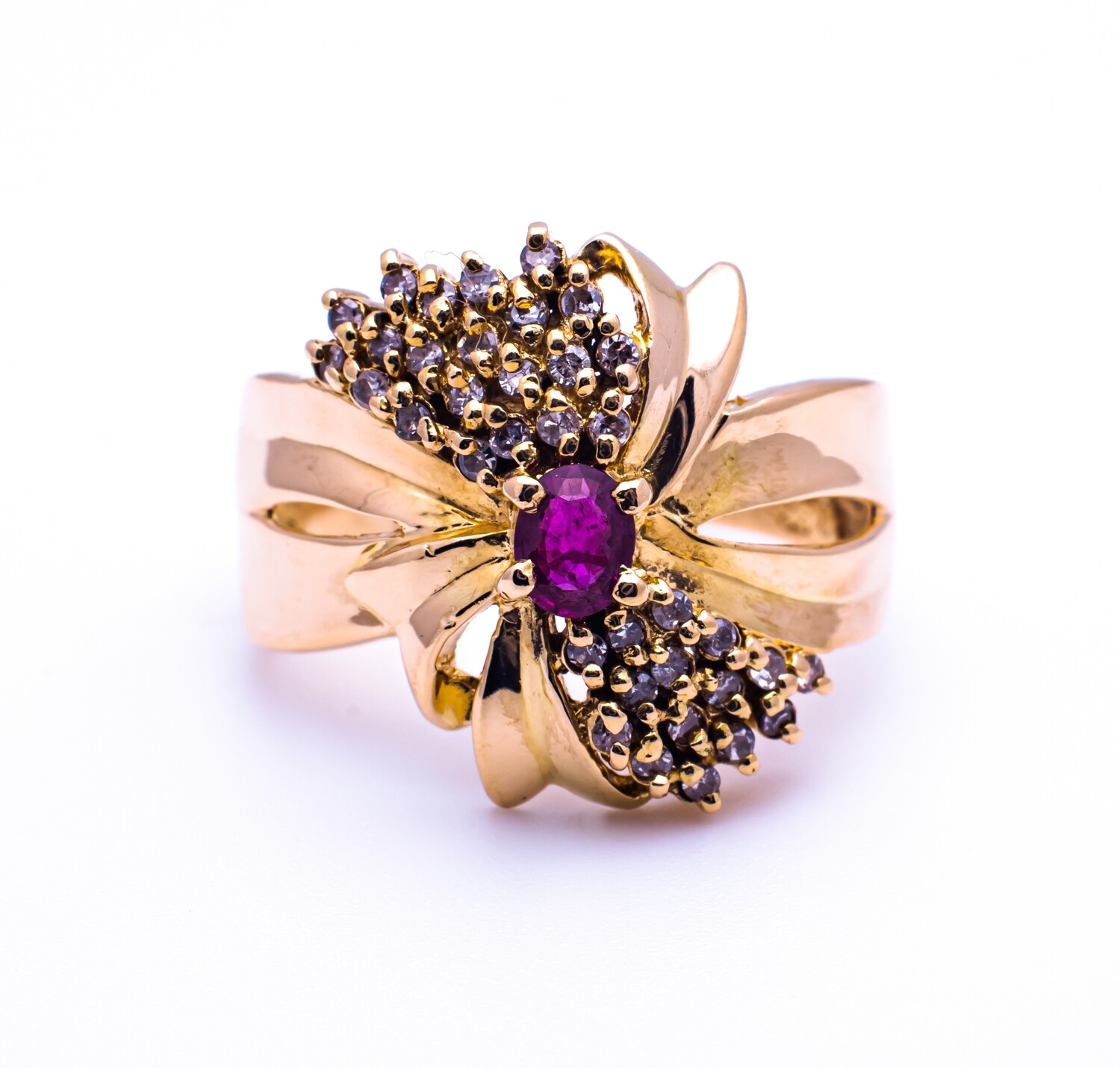 18K Gold Ruby and Diamond Ring Size 7