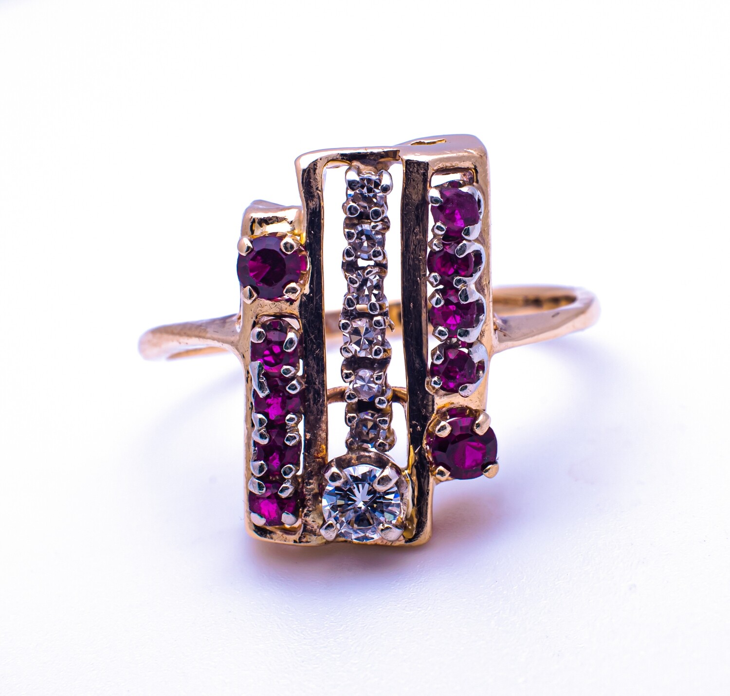 14k Gold Ruby and Diamond Ring Size 8.5