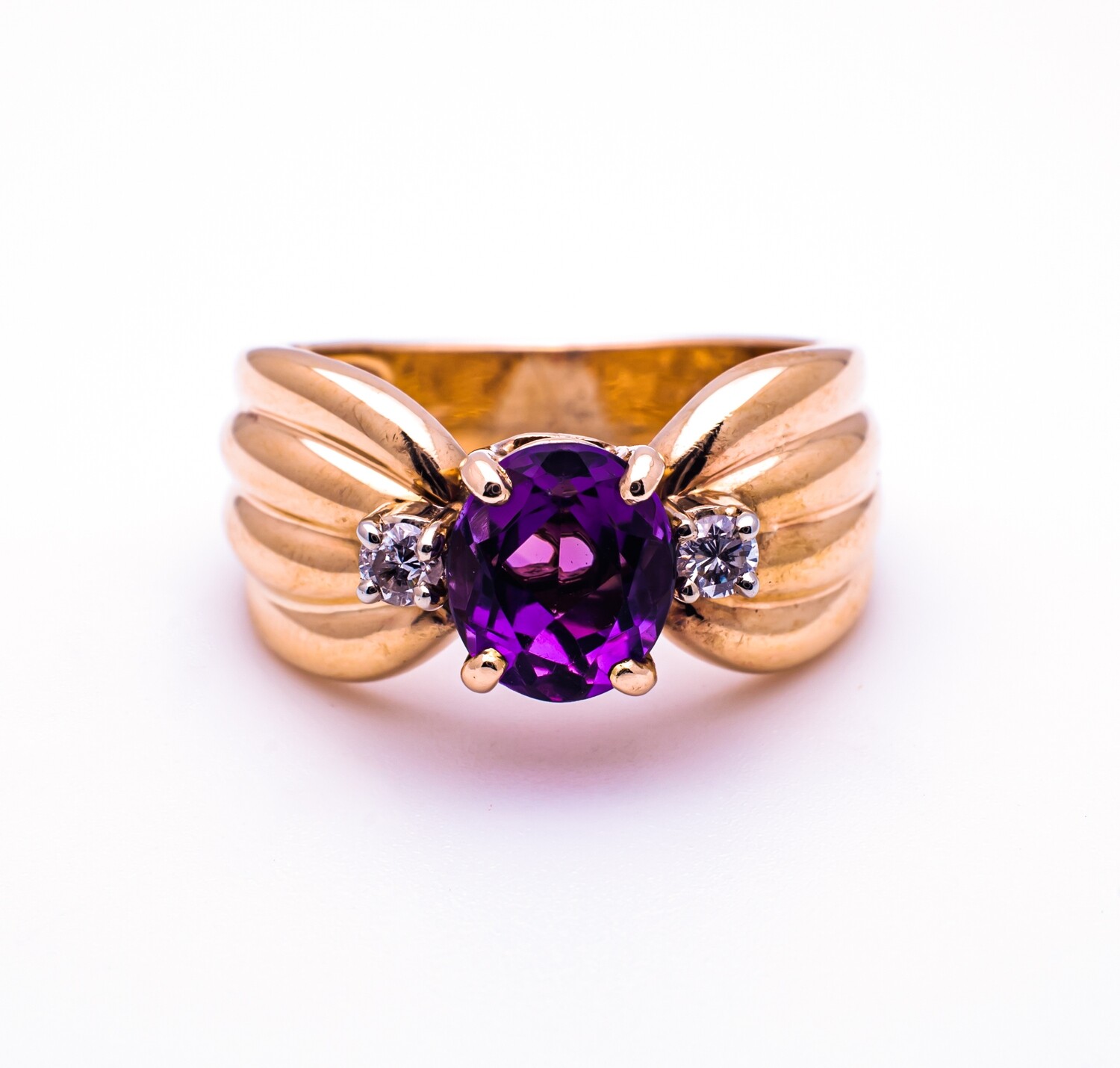 14k Gold Ring with Purple Gemstone and Diamonds. SIZE-6.0