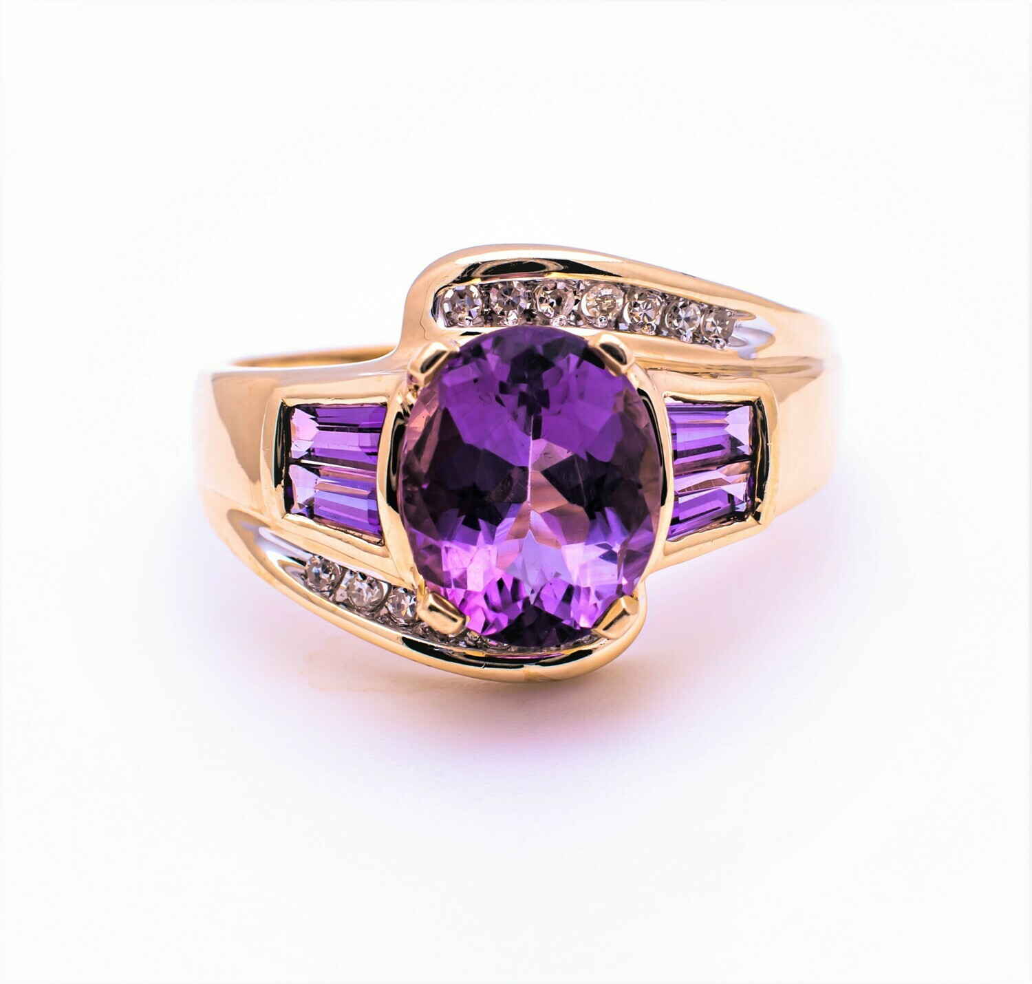 14k Gold Ring with Purple Gemstones and Diamonds. SIZE-9