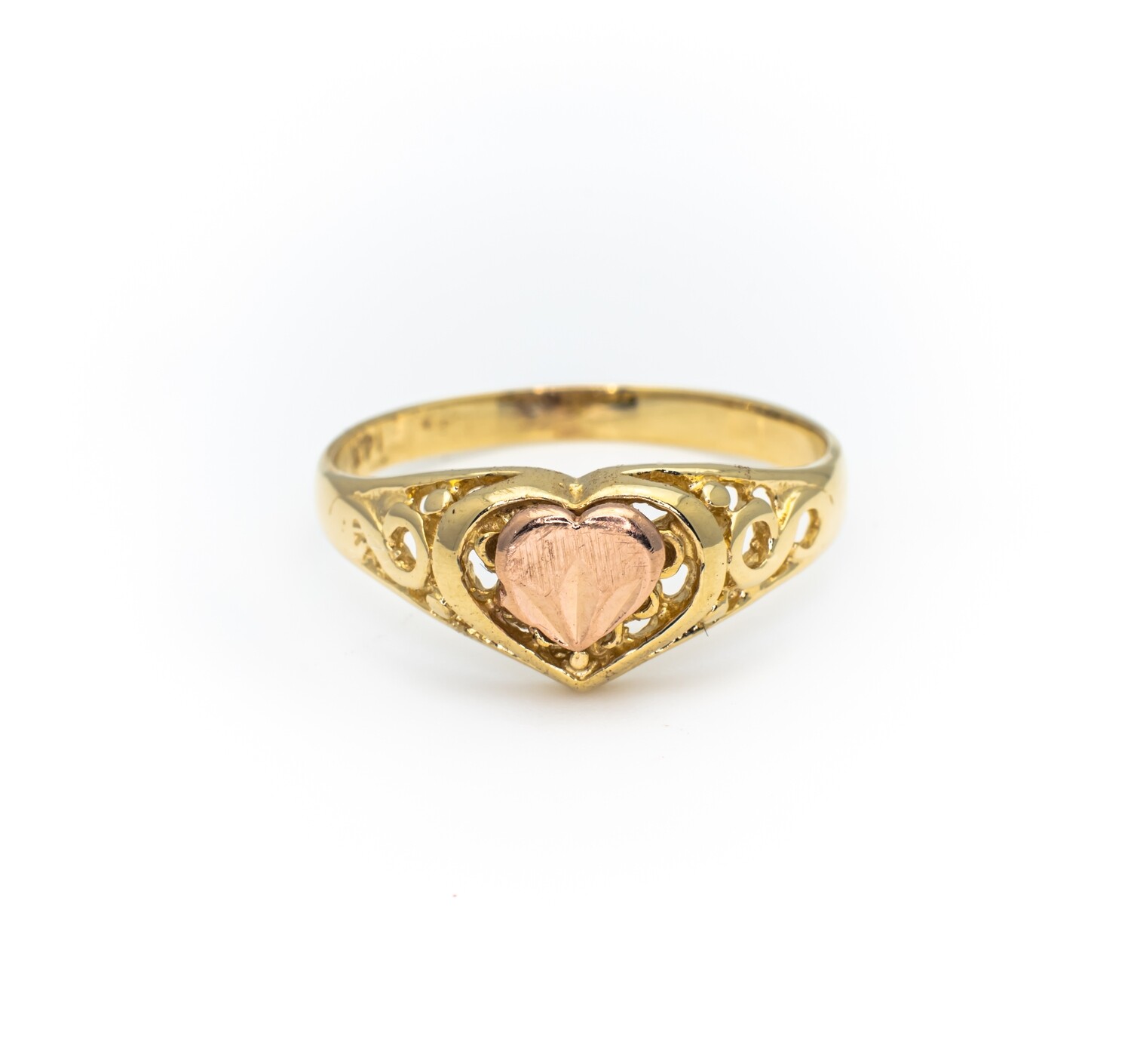 14k Gold Ring. SIZE-7