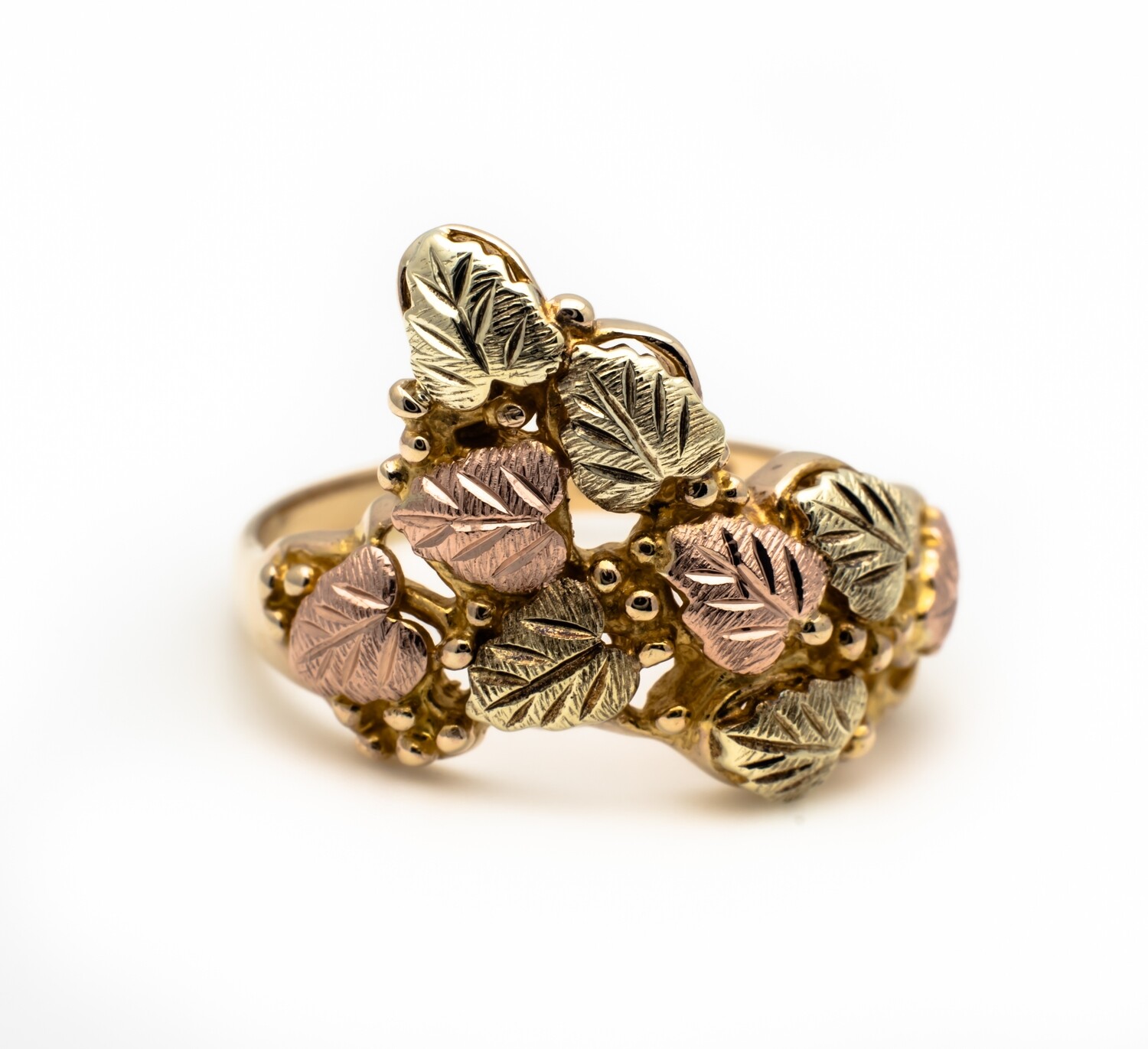 10k Gold Ring. SIZE-9.0