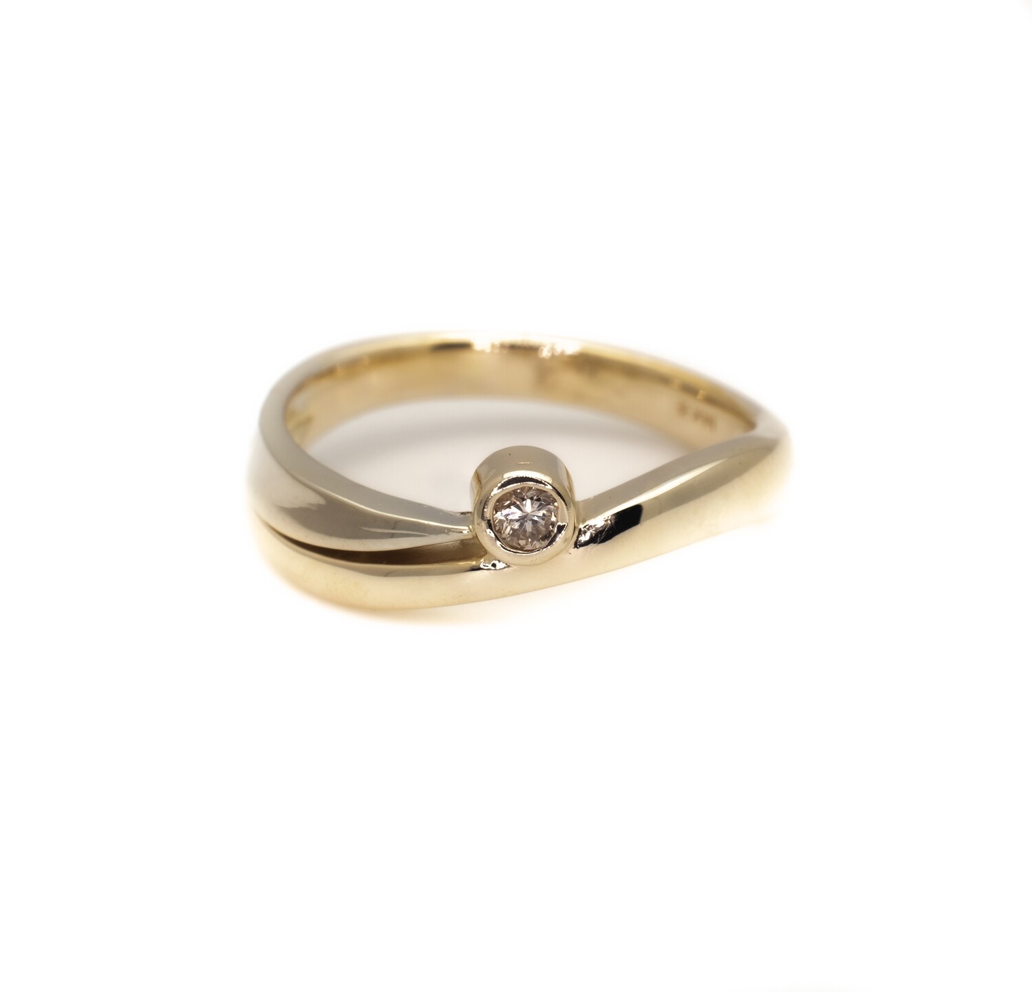 14k Gold Ring with Diamond