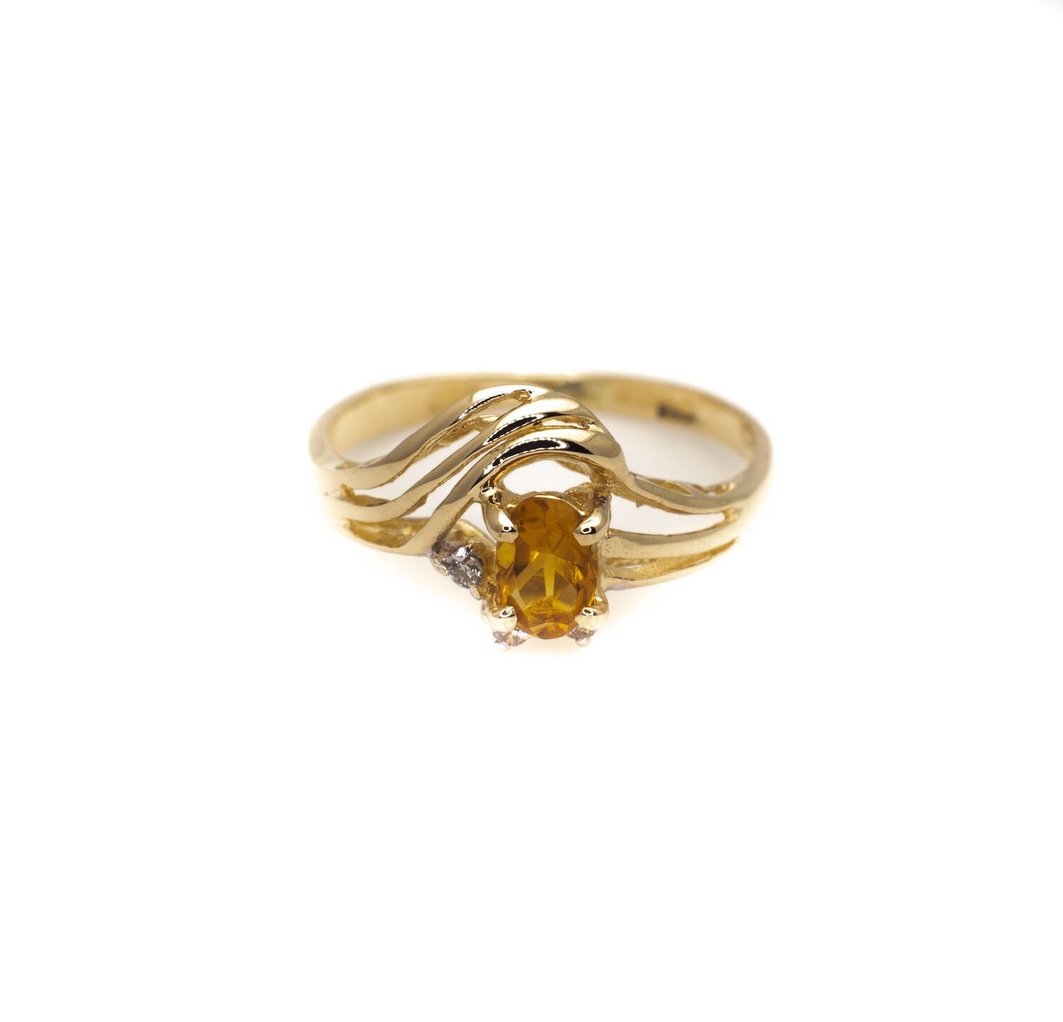 14k Gold Ring with Yellow Gemstone and Diamonds. SIZE-4