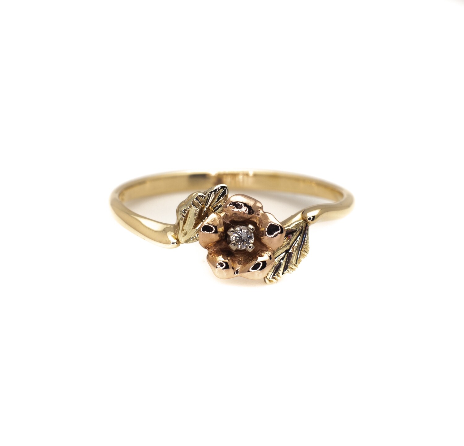 14k Gold Ring with Diamond. SIZE-6.5