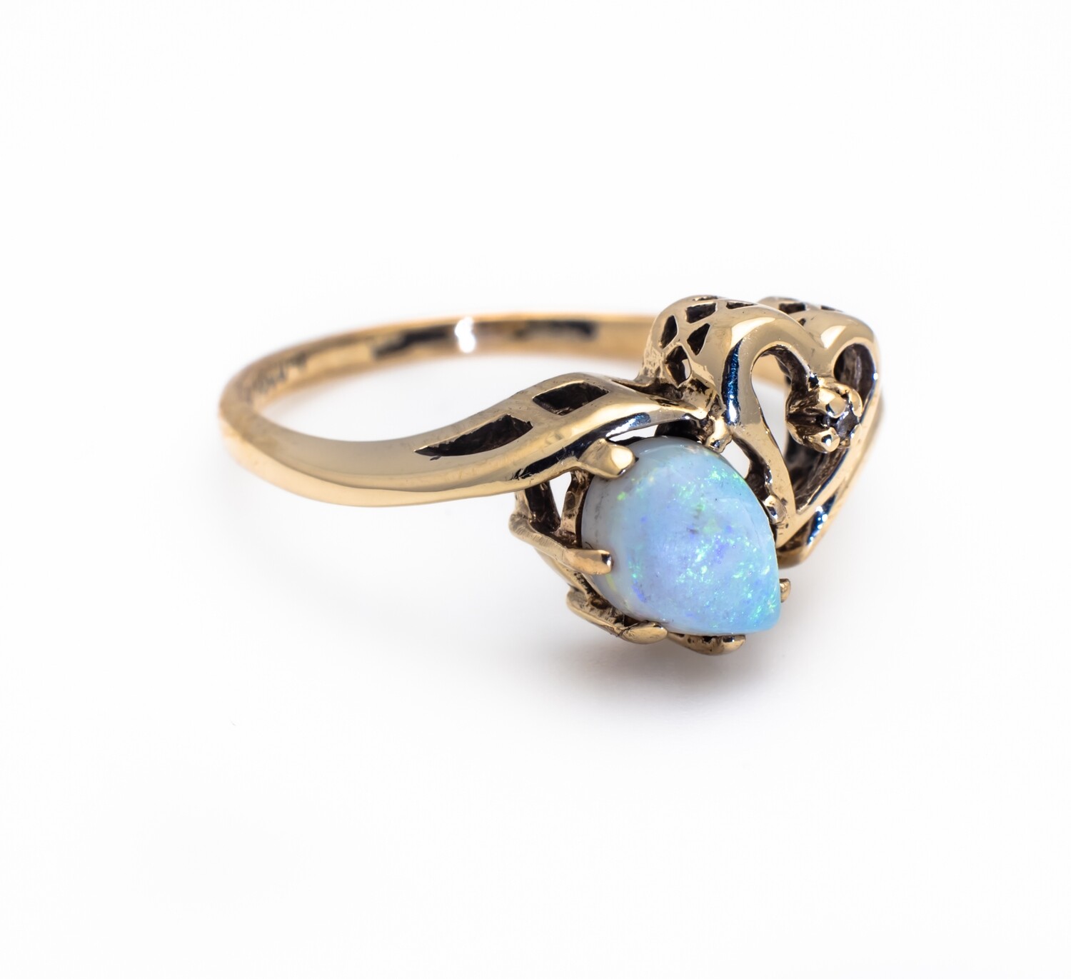 10k Gold Ring with Opal Stone and Diamond. SIZE-6