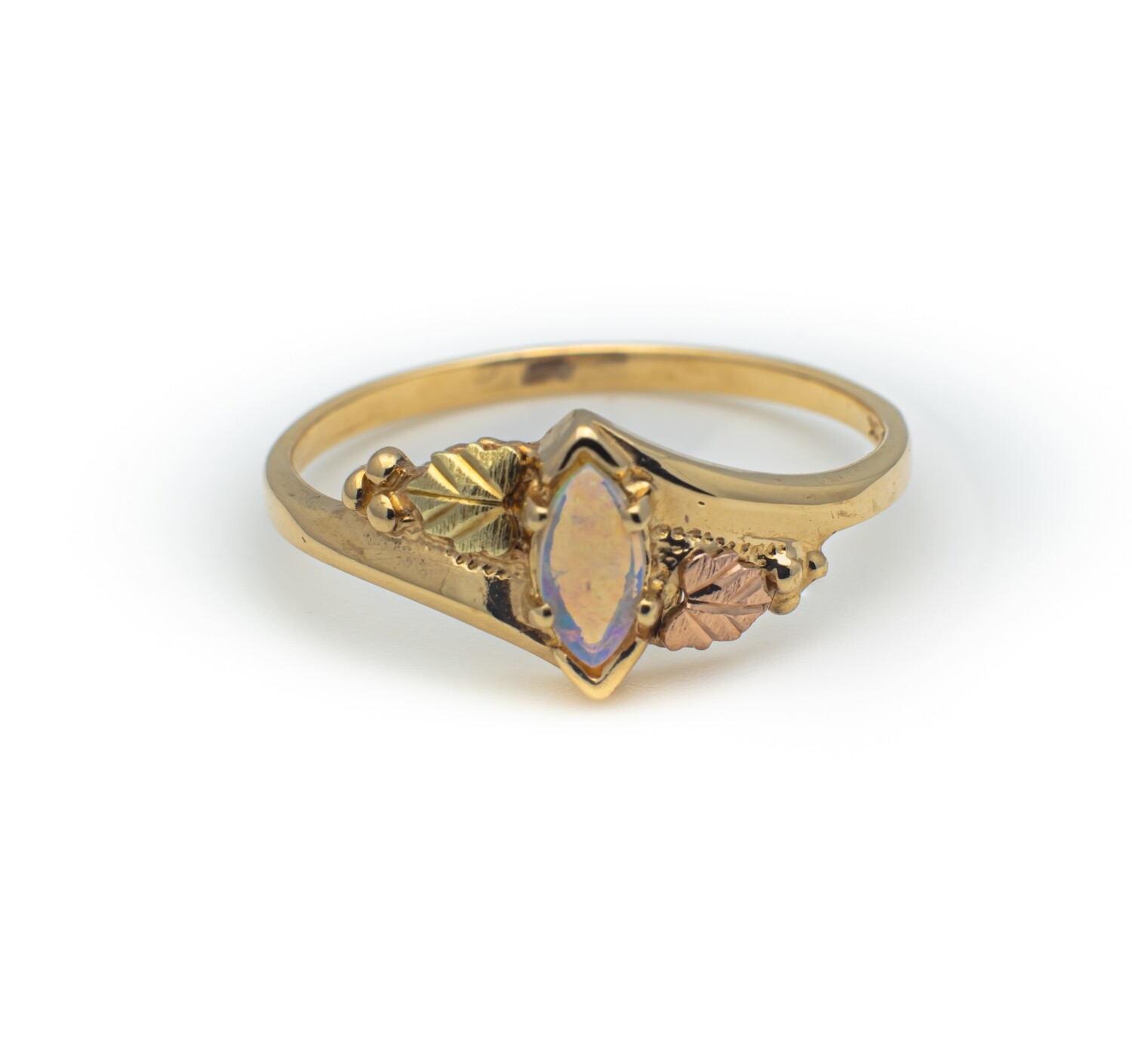 10k Gold Ring with Opal Stone. SIZE-8.5