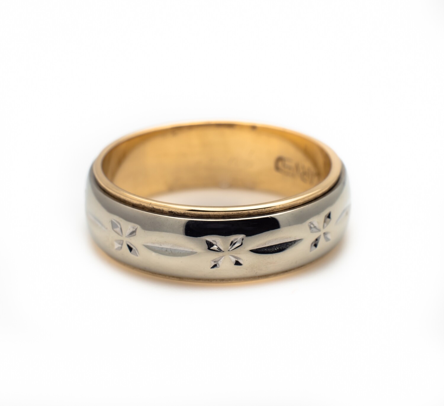 14k Gold Ring. SIZE-7