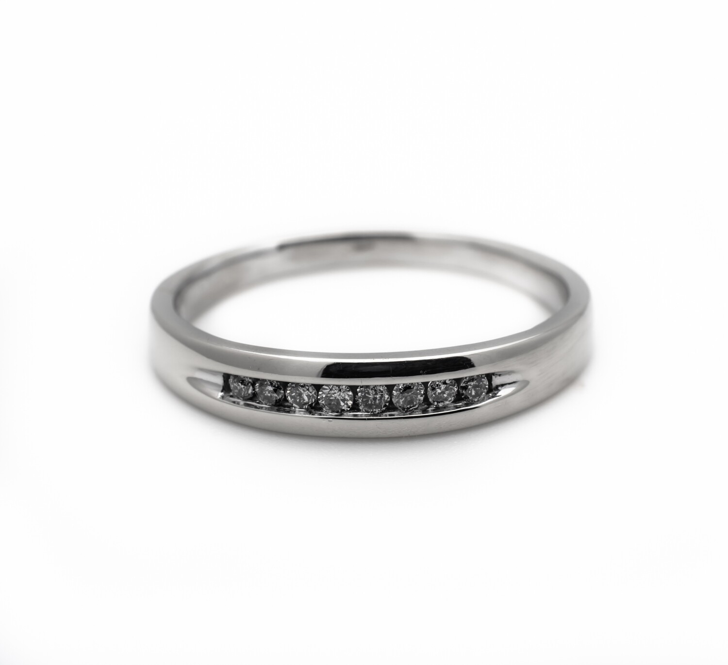 10k Gold Ring With Diamonds. SIZE-7