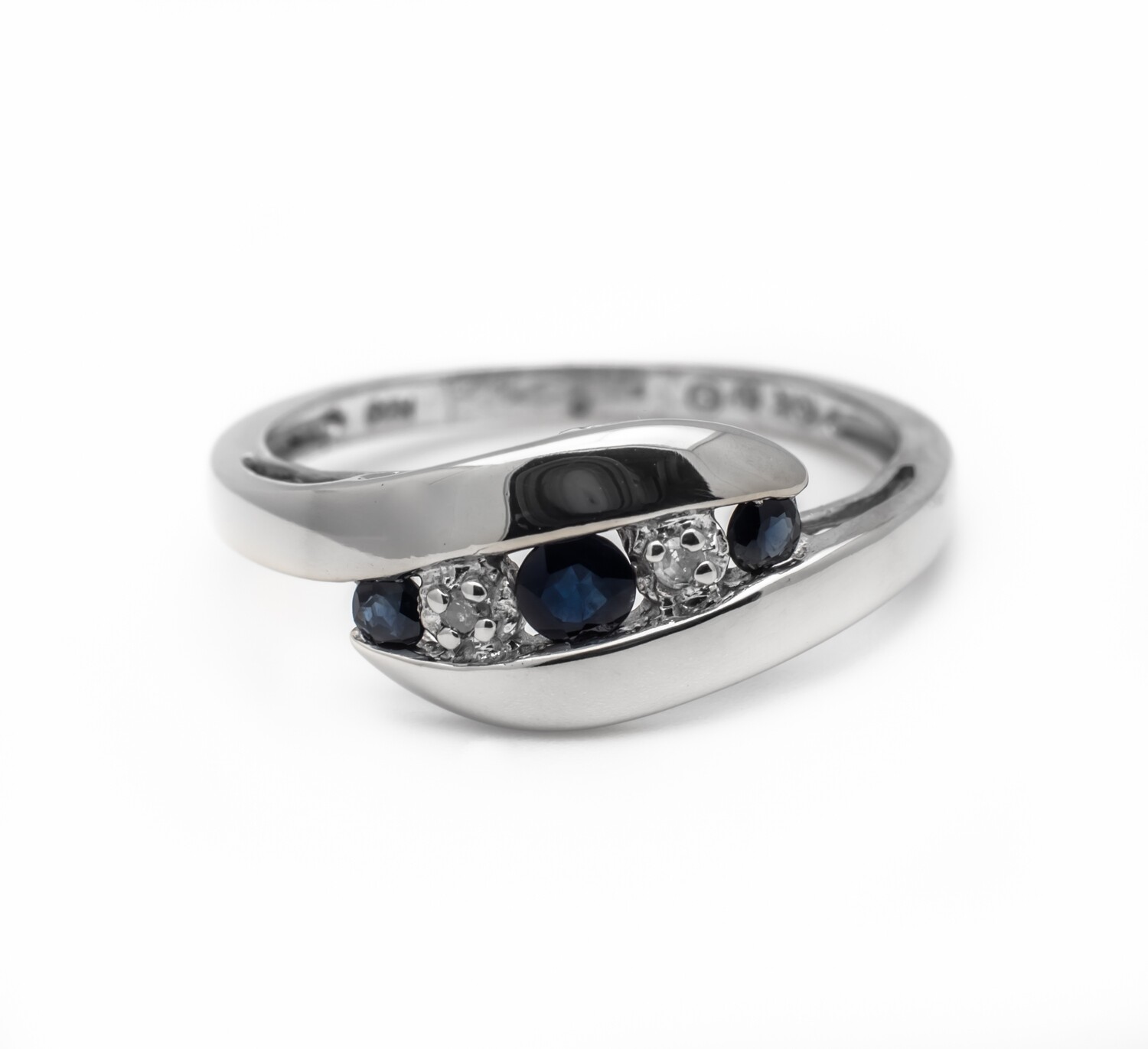 10k Gold Ring With Diamonds and blue gems. SIZE-7