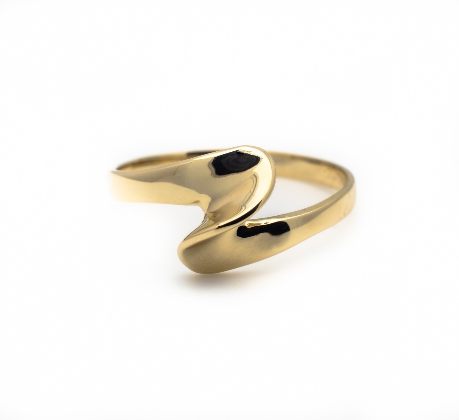 14k Gold Ring. SIZE-6.3