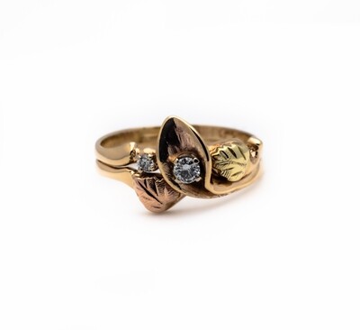 14k Gold Ring With Diamonds. SIZE-7.5