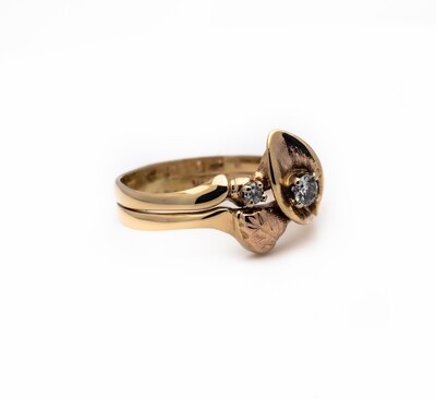 14k Gold Ring With Diamonds. SIZE-7.5